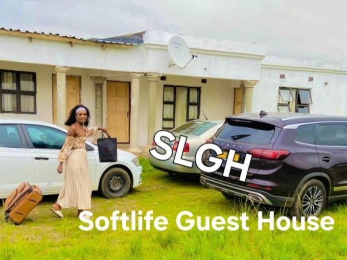Softlife Guest House Ulundi Buitenkant foto